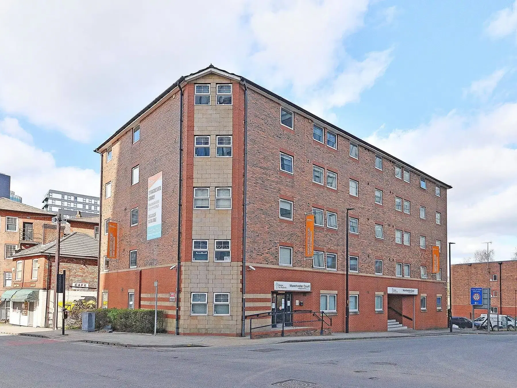 Manchester Court, Manchester – Exterior