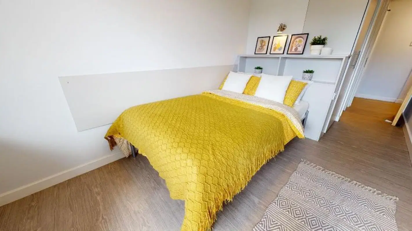 iQ Wilmslow Park, Manchester – Gold En Suite
