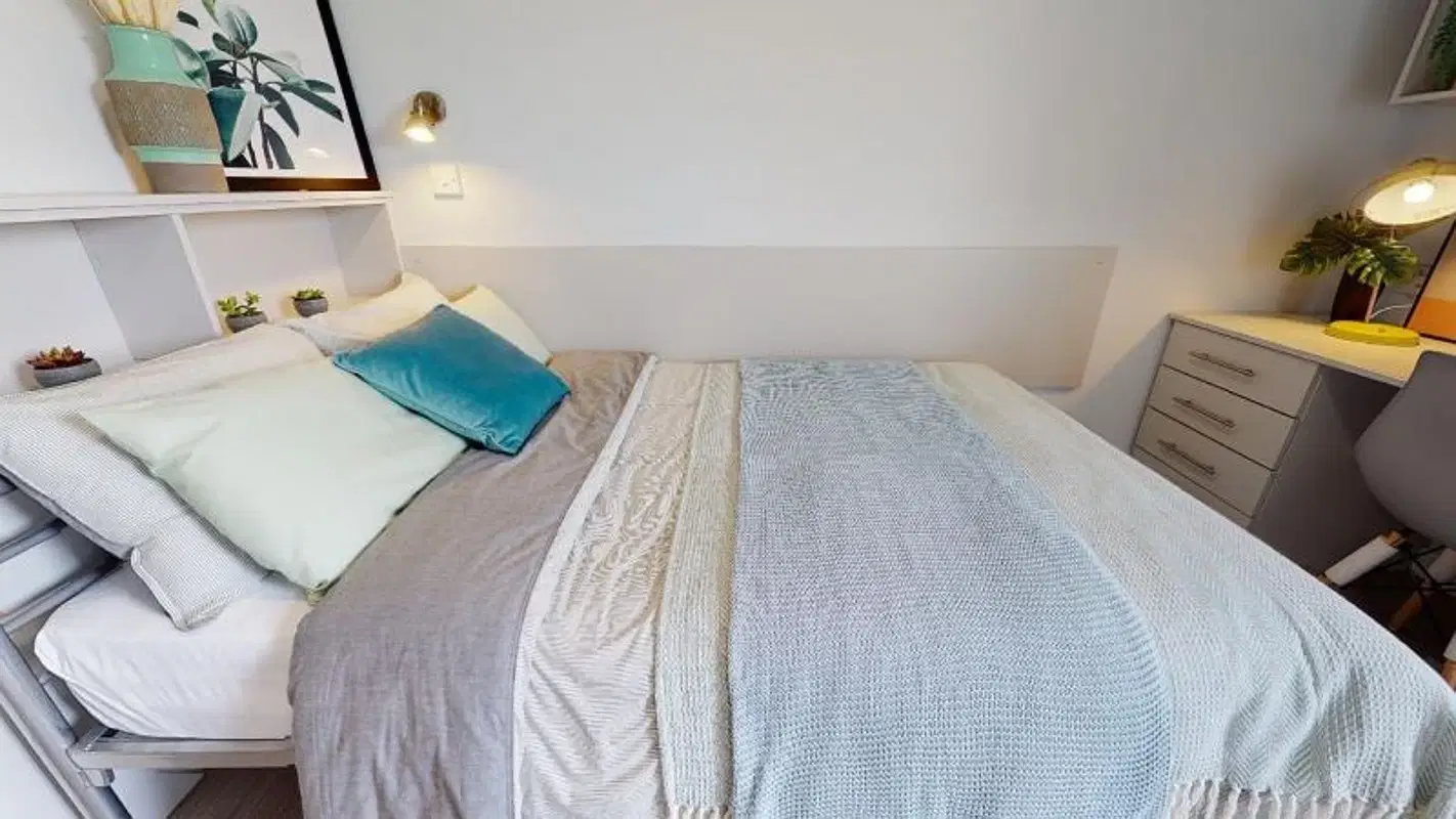 iQ Wilmslow Park, Manchester – Platinum En Suite Plus