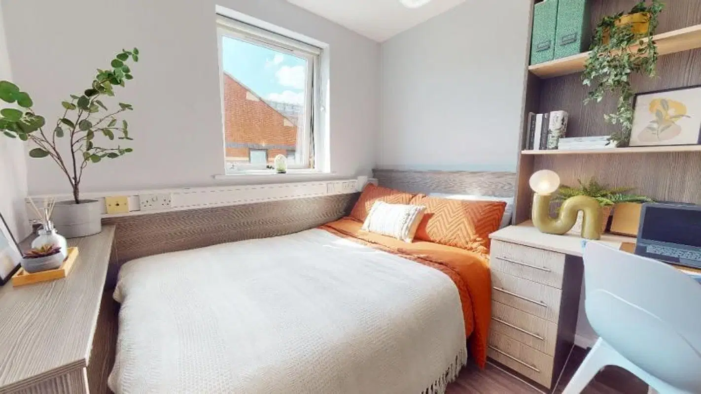 iQ Lambert & Fairfield House, Manchester – Gold En Suite