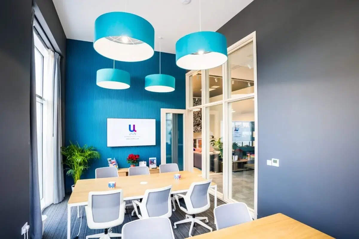 Unilife High Street, Southampton – Amenities