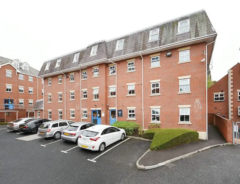 Snowdon Hall, Wrexham – Exterior