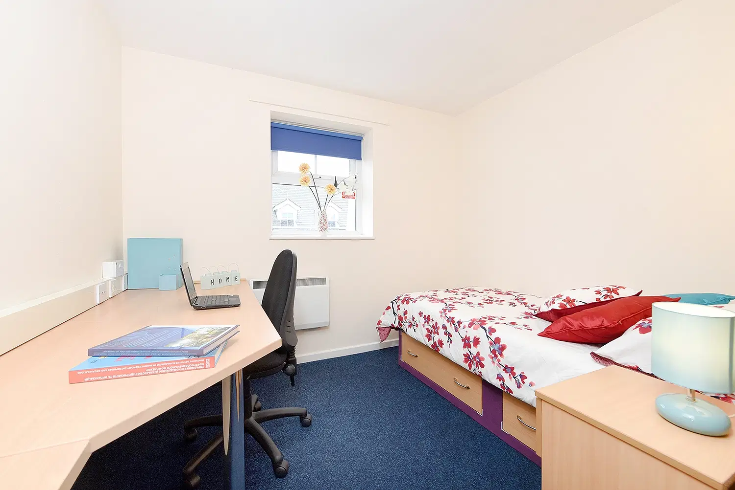 Snowdon Hall, Wrexham – Ensuite Silver