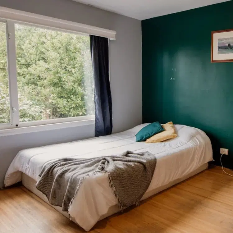 7441 Granville St, Vancouver – Panorama Room (1 Bed 1 Bath)