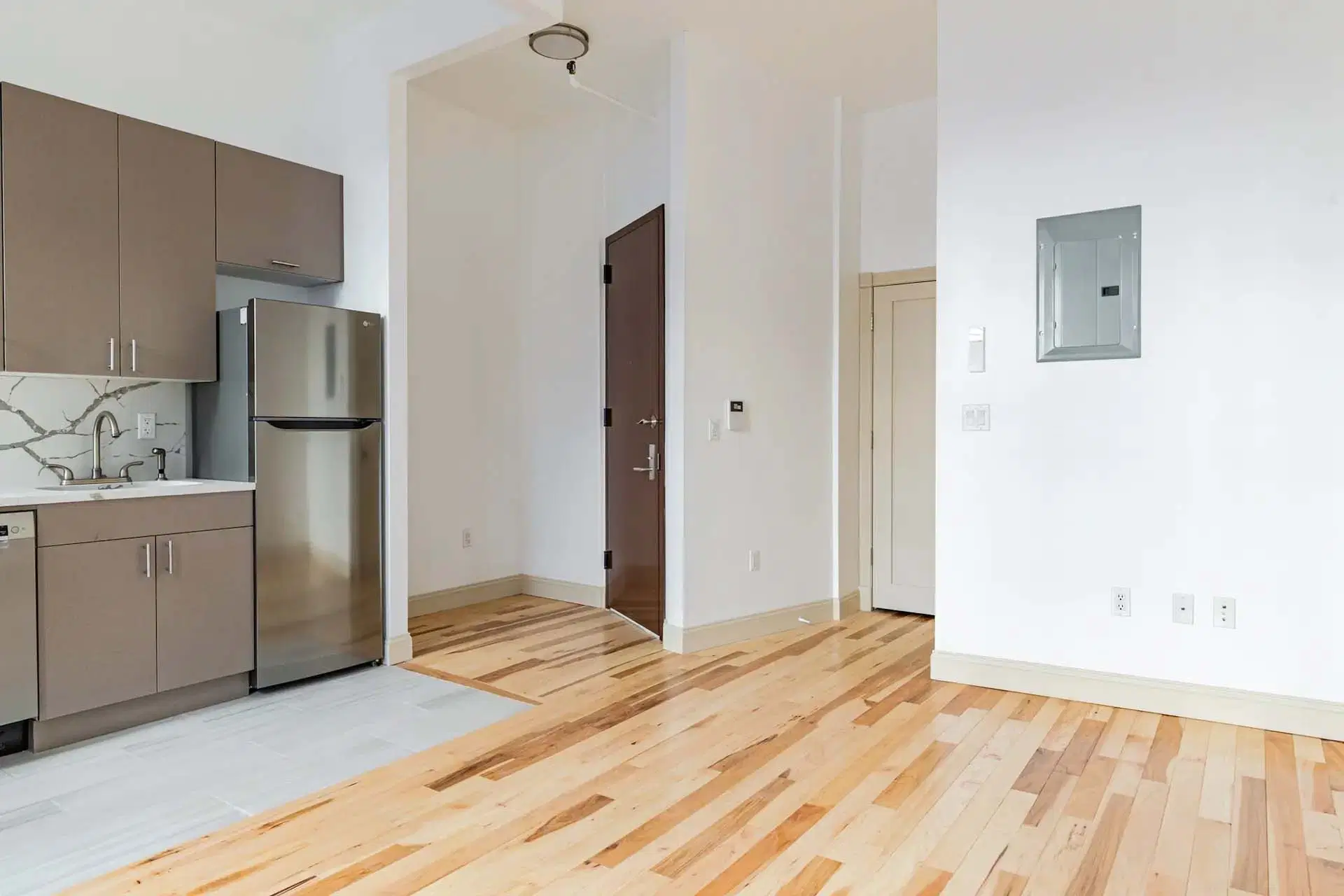 June Homes 10023, New York – #1708: Upper West Side on a flexible lease