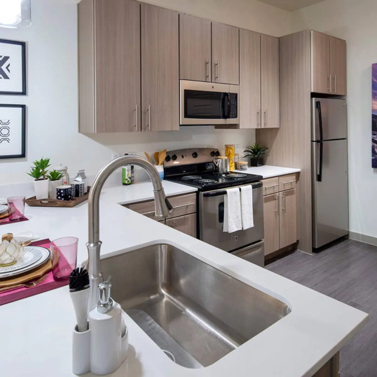 Ion College Station, College Station – Kitchen