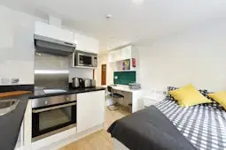 Vincent Place, Southampton – Studio Classic