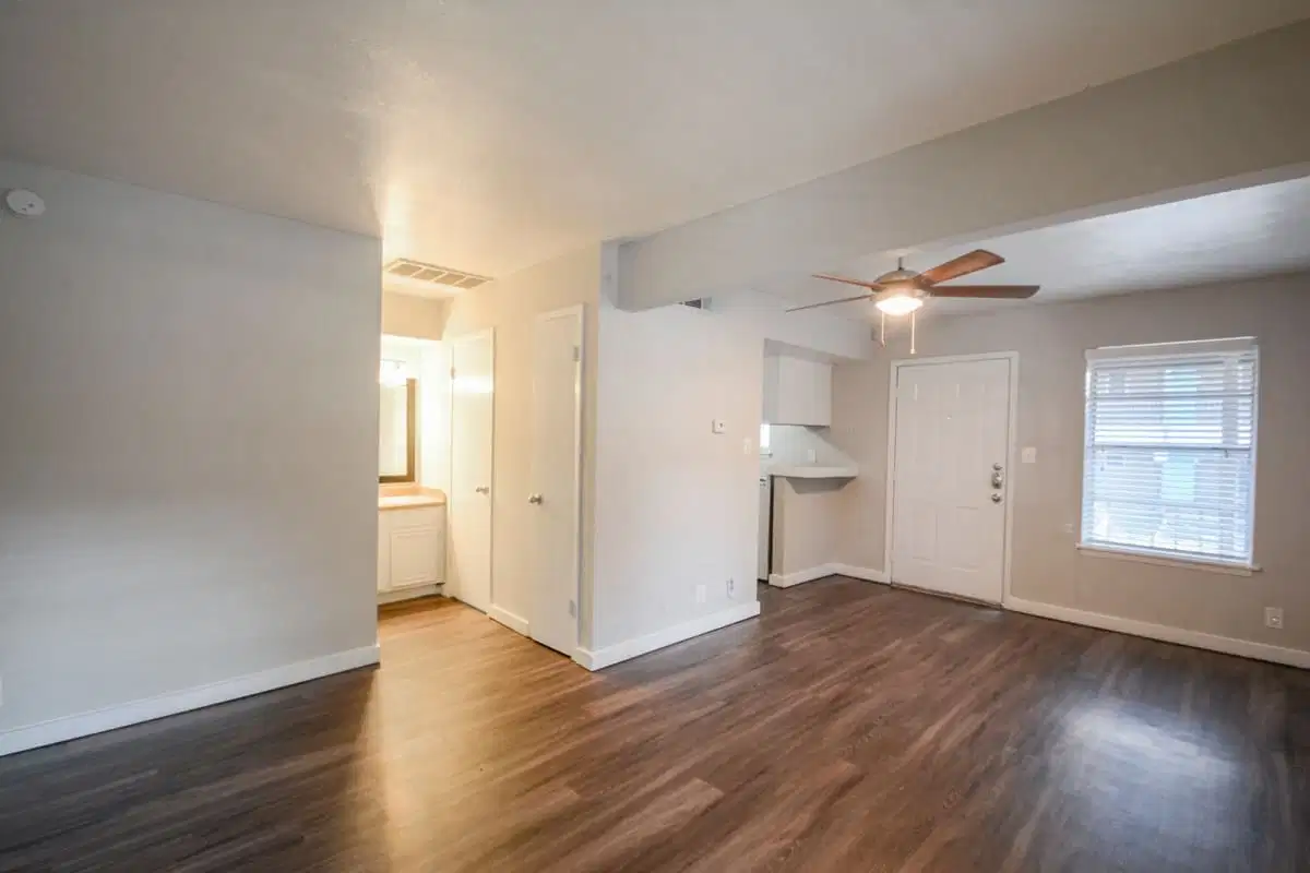 Volume Apartments, Austin