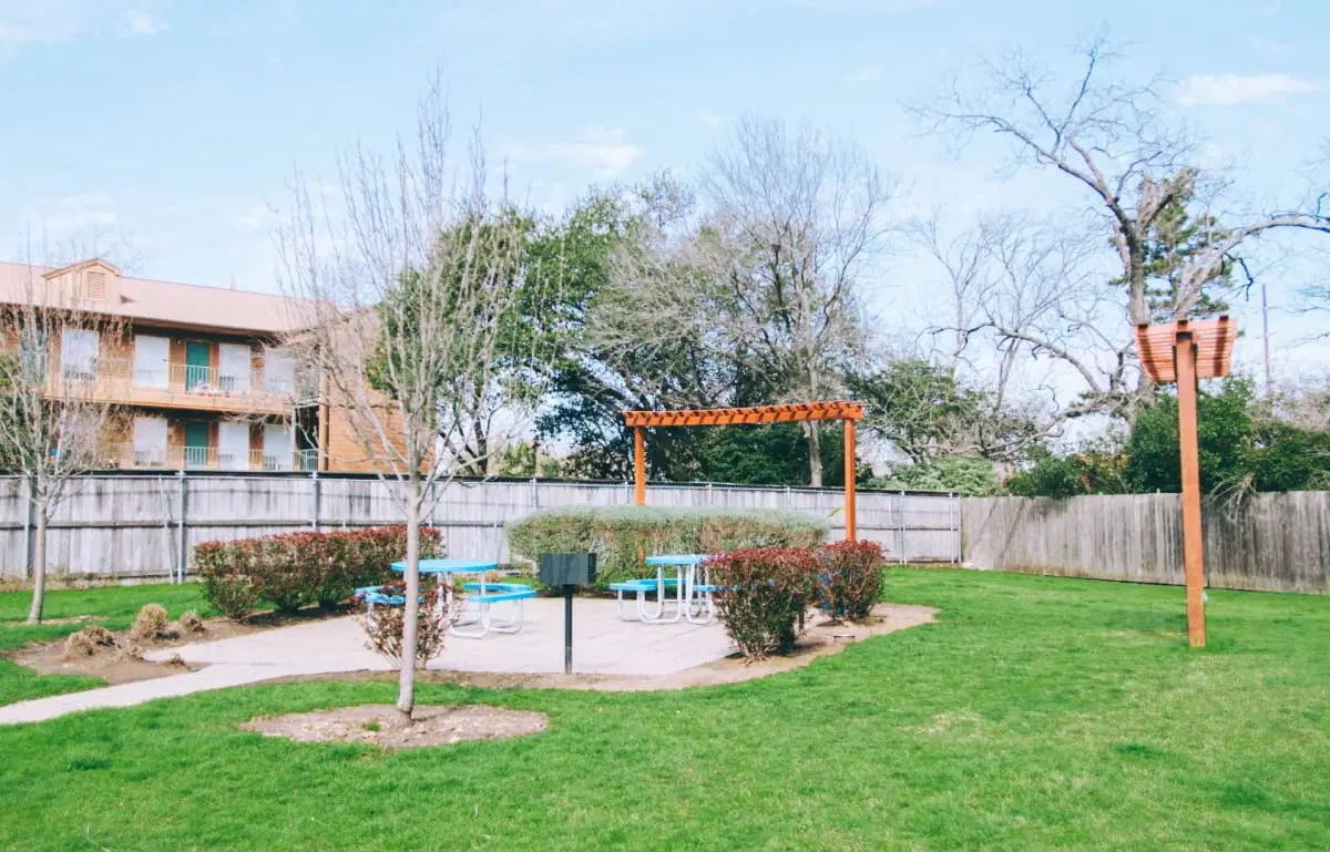 Volume Apartments, Austin – Exterior