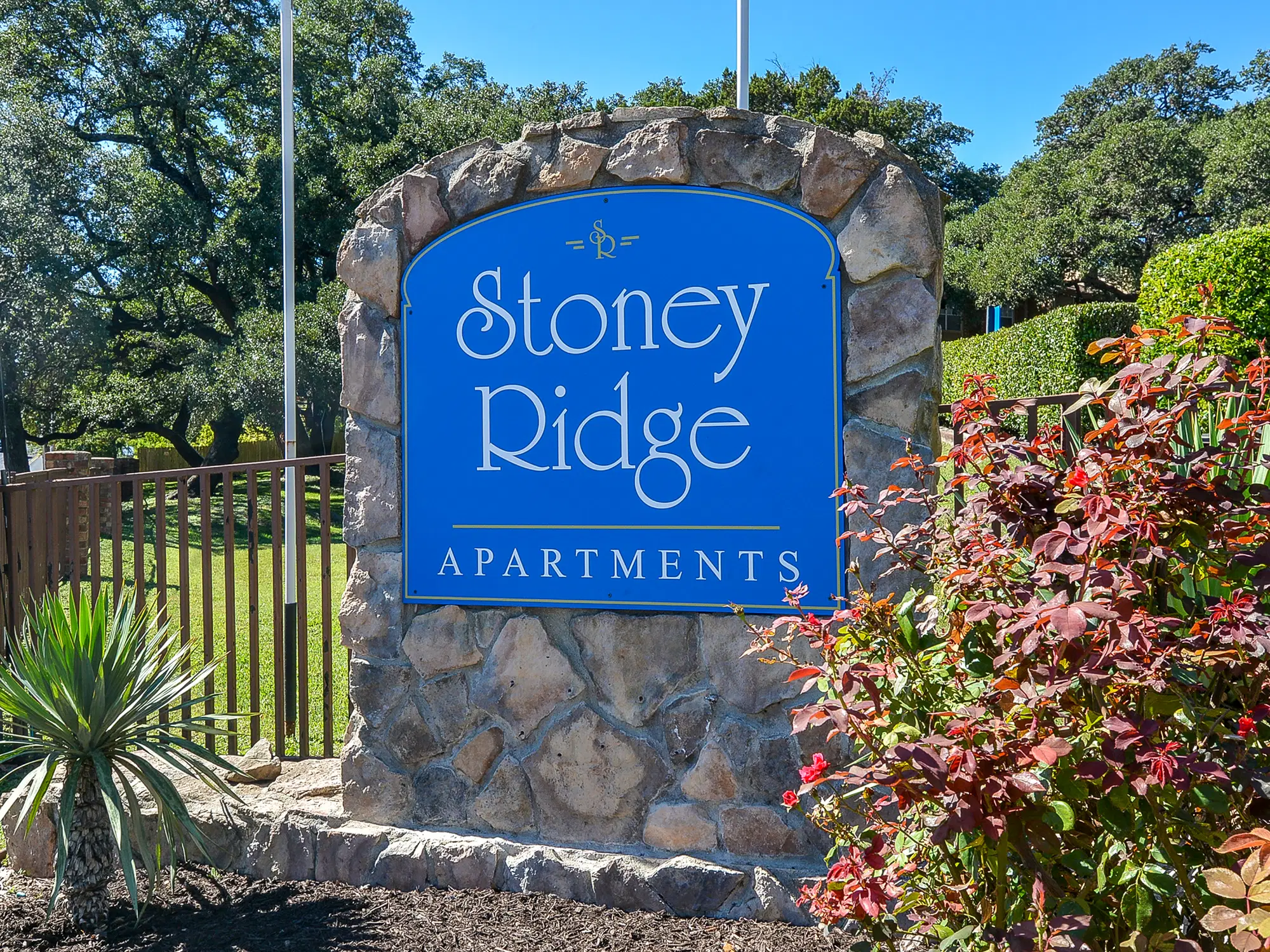 Stoney Ridge, Austin – Exterior