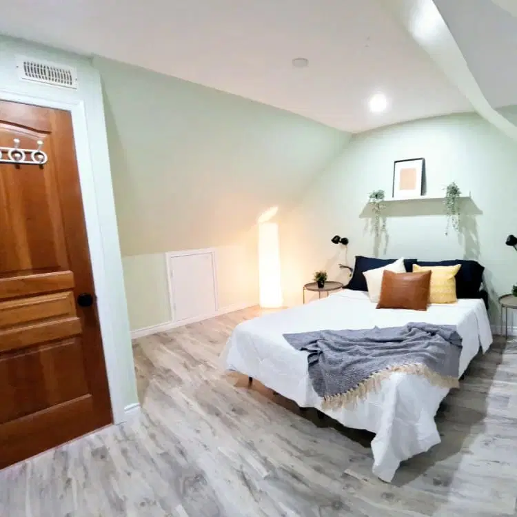 McDougall Road, Waterloo – Goldfinch Room( 1 Bed 1 Bath )