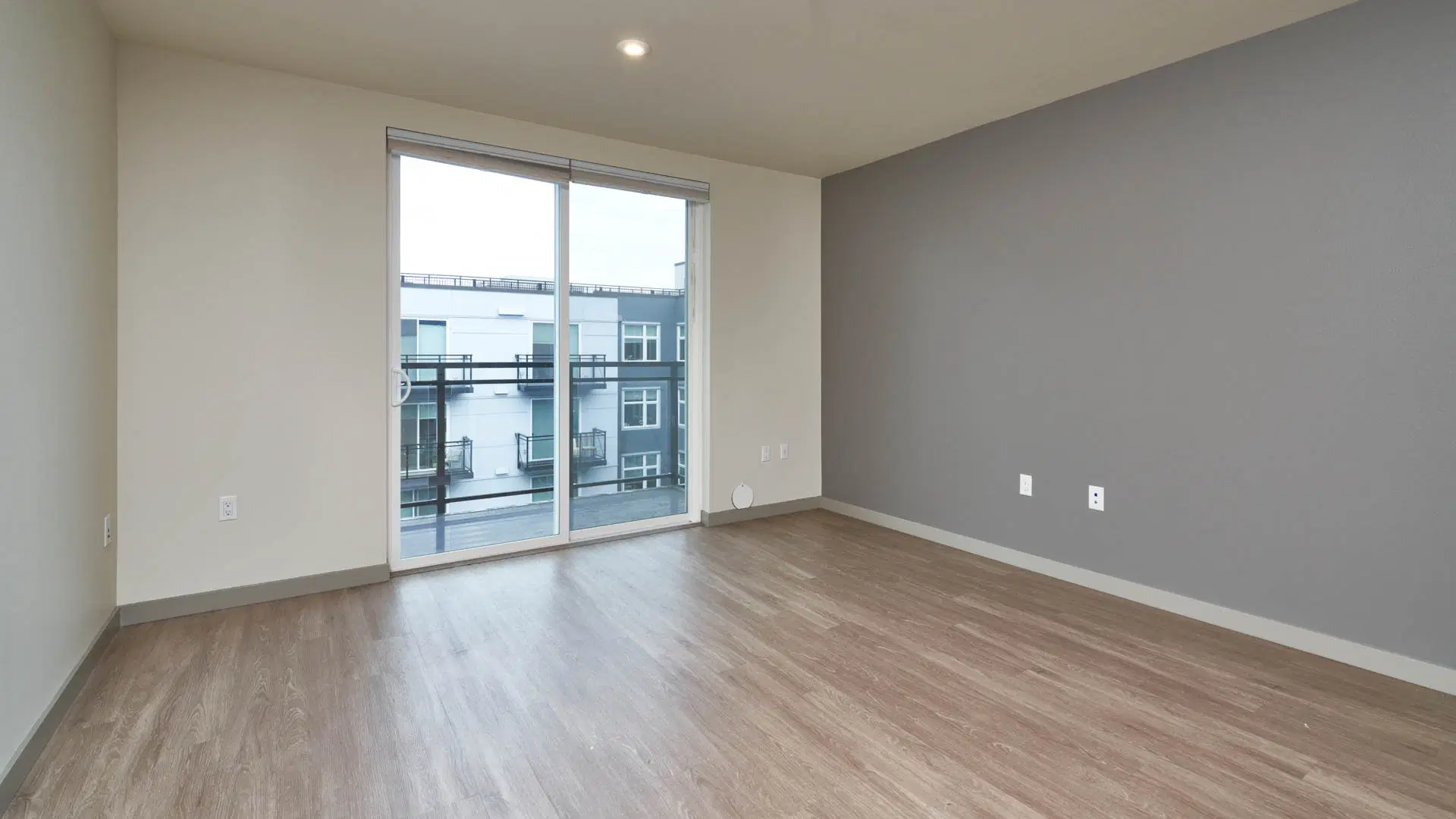 Saxton Apartments, Seattle – 2 Bedroom 2 Bathroom