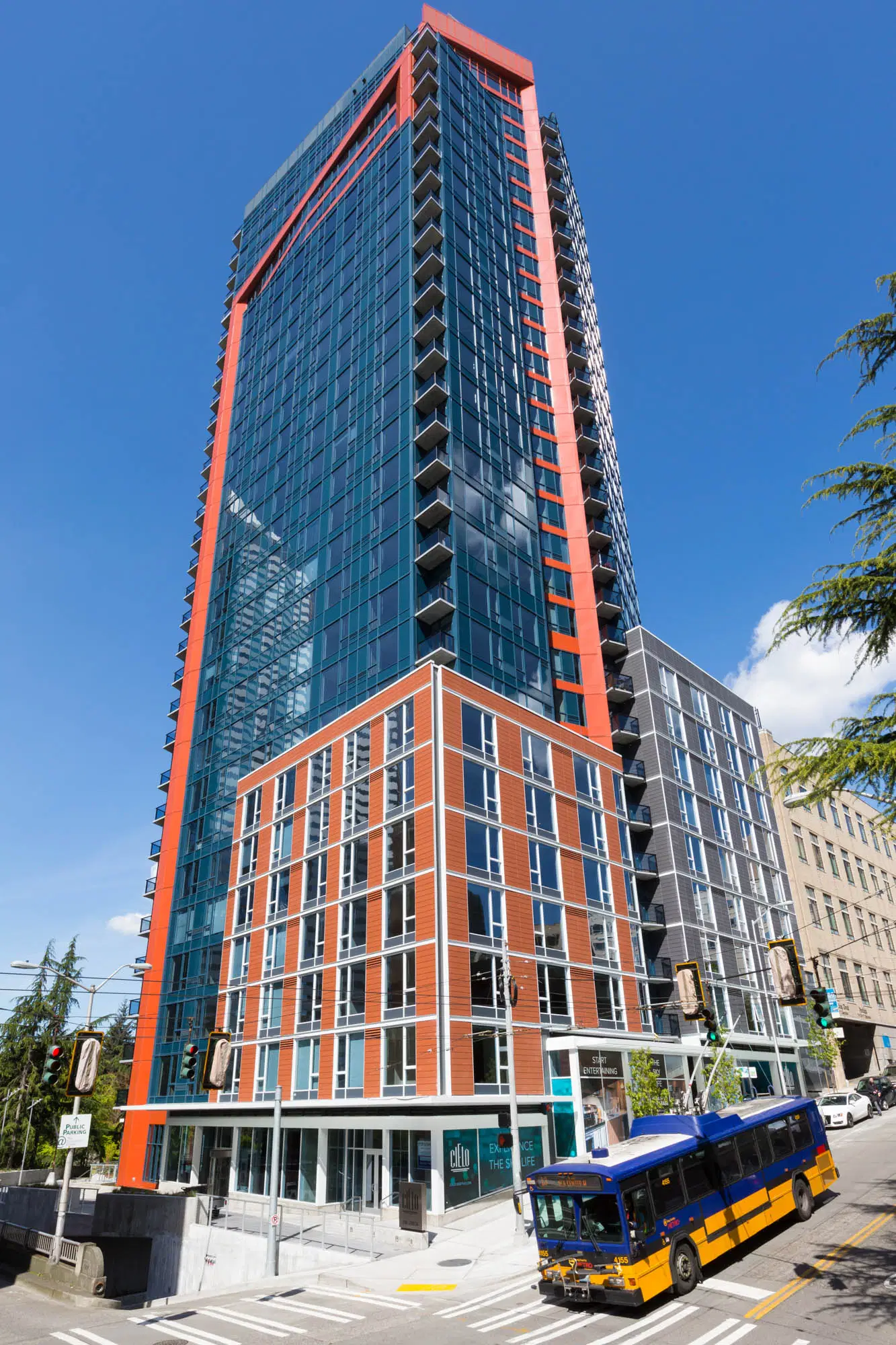 Cielo, Seattle – Exterior