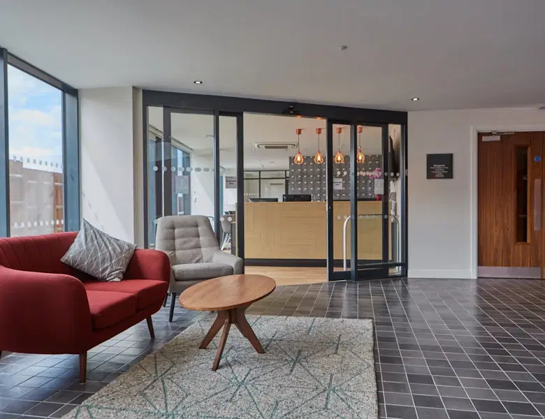 Mannequin House, London – Common Area