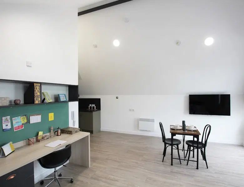 Mannequin House, London – Common Area
