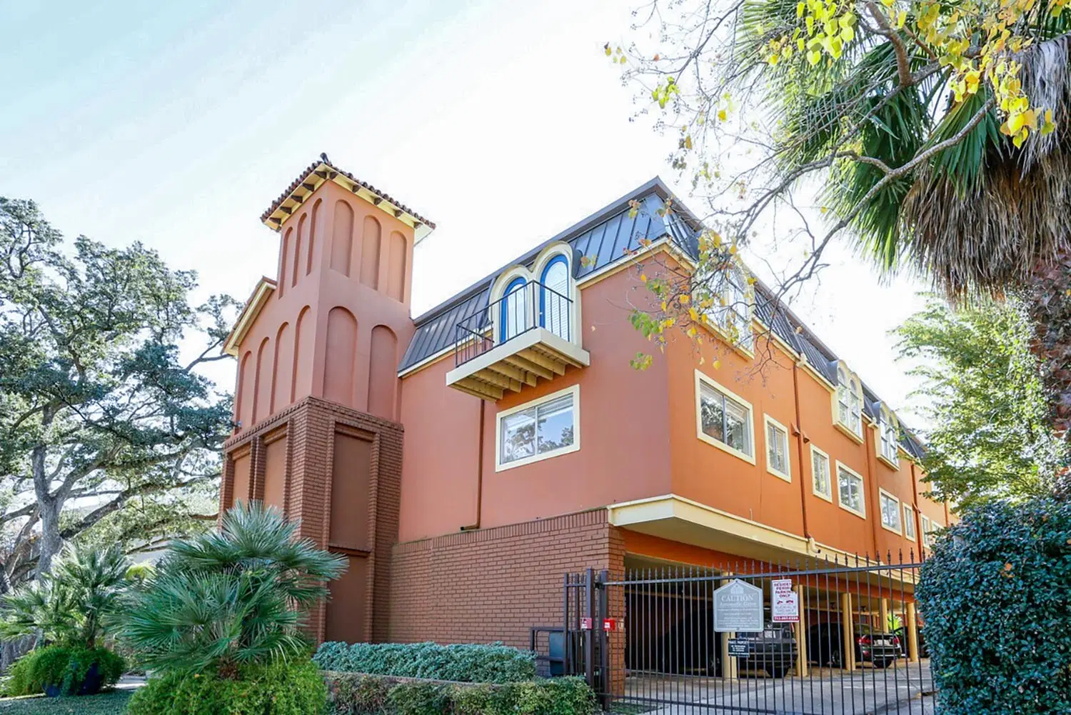 1919 Portsmouth, Houston – Exterior