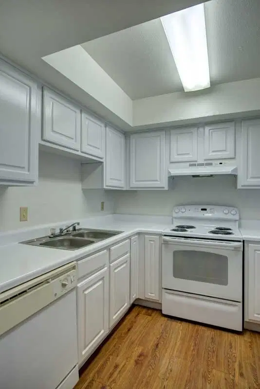 Meyer Oaks Apartments, Houston – Kitchen