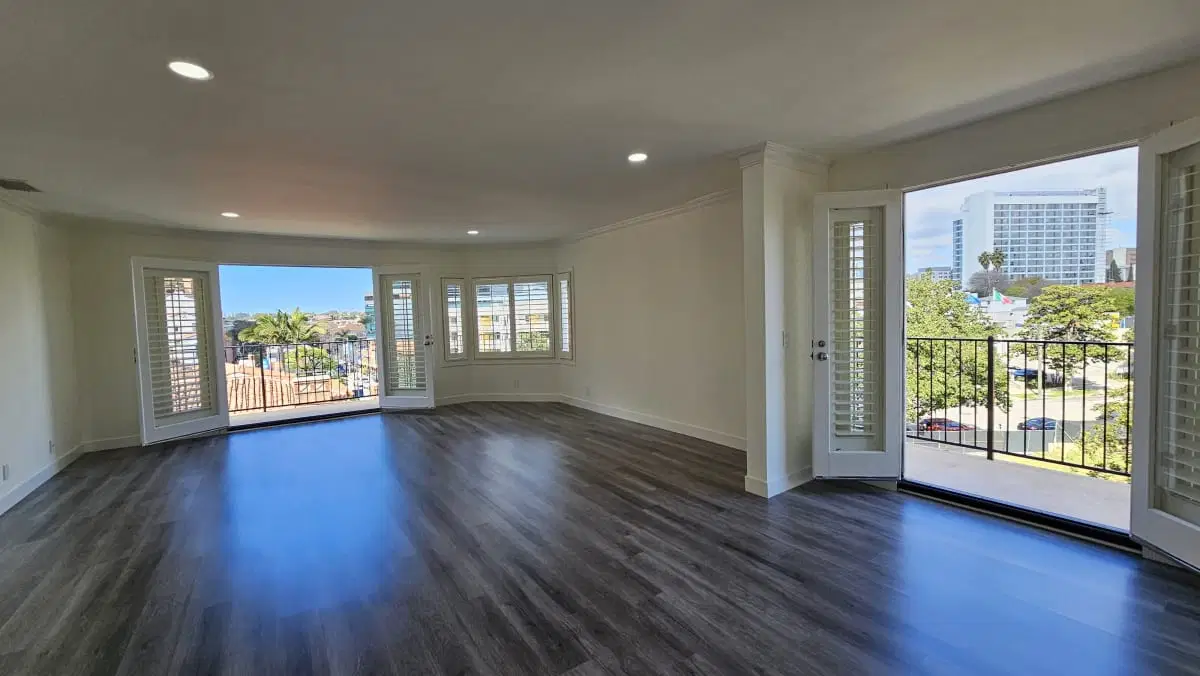 Lindbrook Manor Apartments, Los Angeles – Room