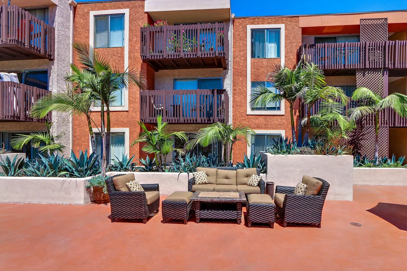 Westwood Villa, Los Angeles – Exterior