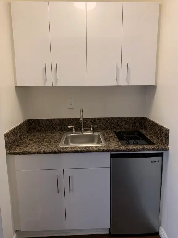 Lindbrook Manor Apartments, Los Angeles – Studio