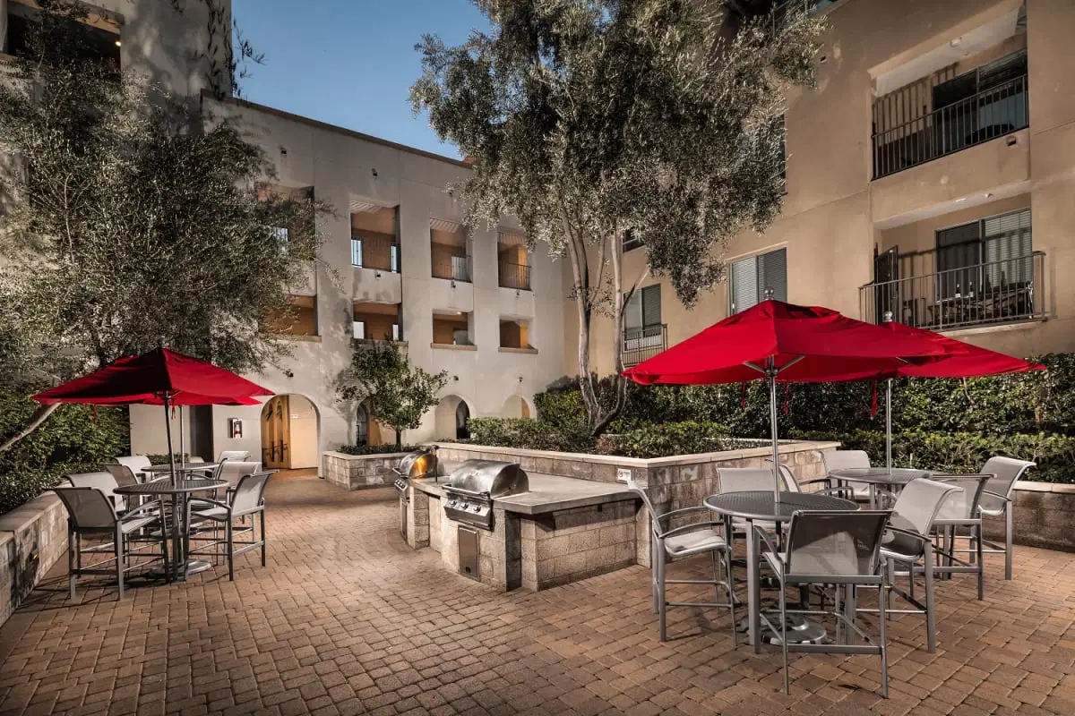 Trio Apartments, Los Angeles – Common Area