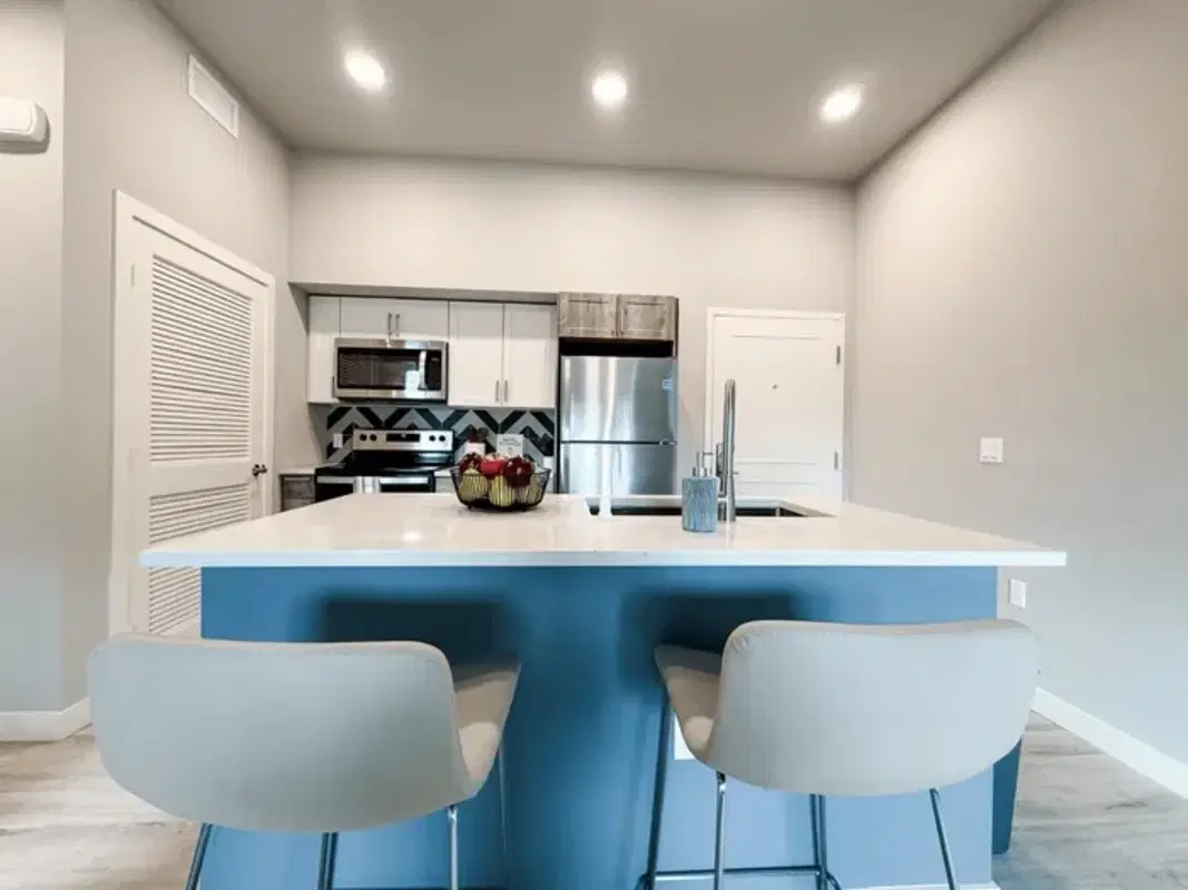 Jefferson Flats, Los Angeles – Kitchen