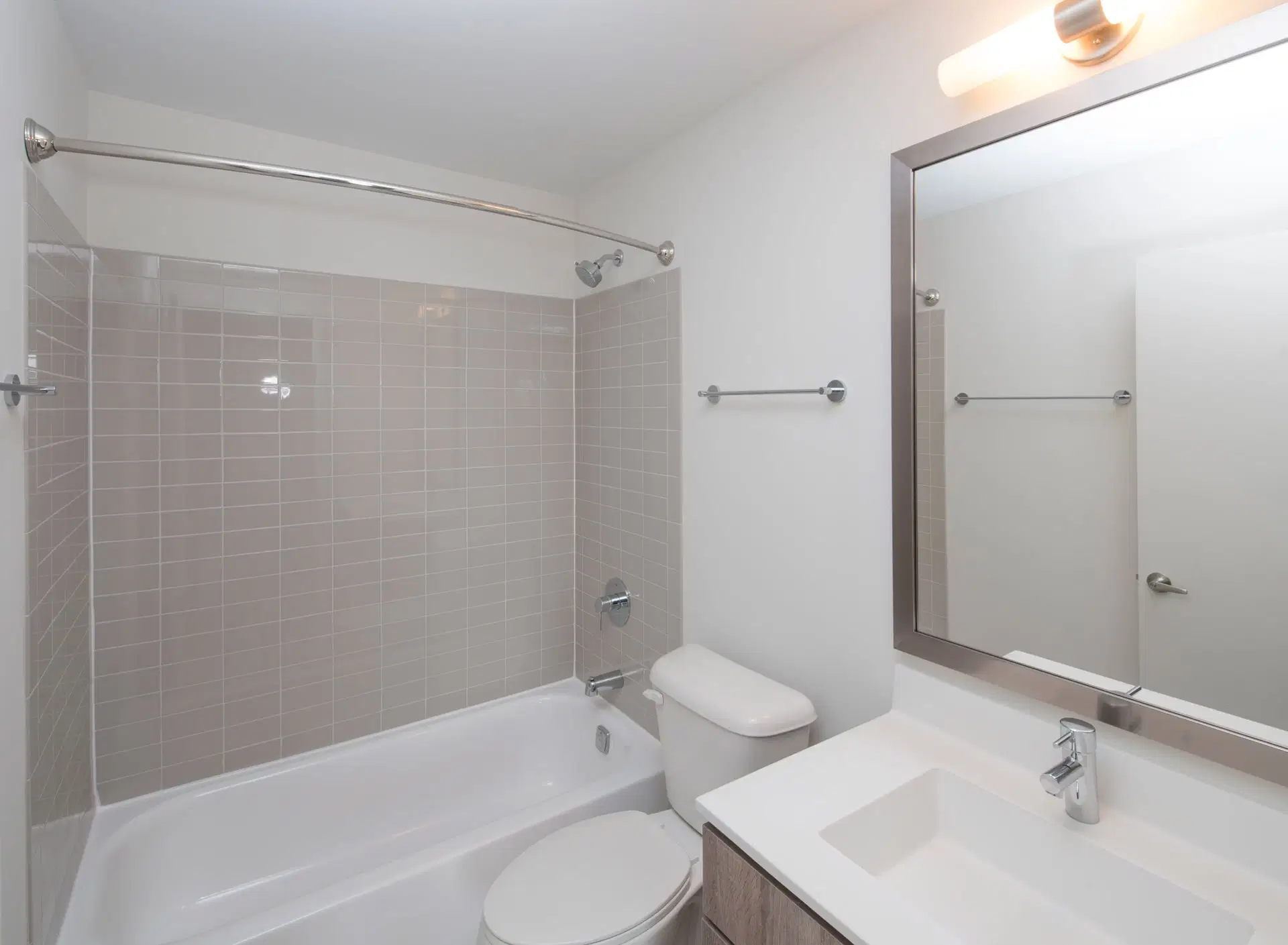 Scio At The Medical District, Chicago – Bathroom