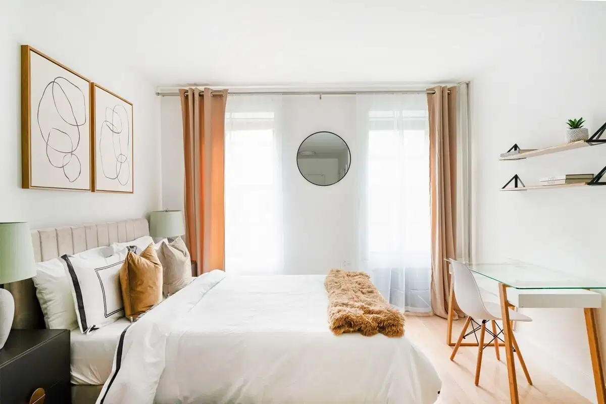 Urban 444, New York
