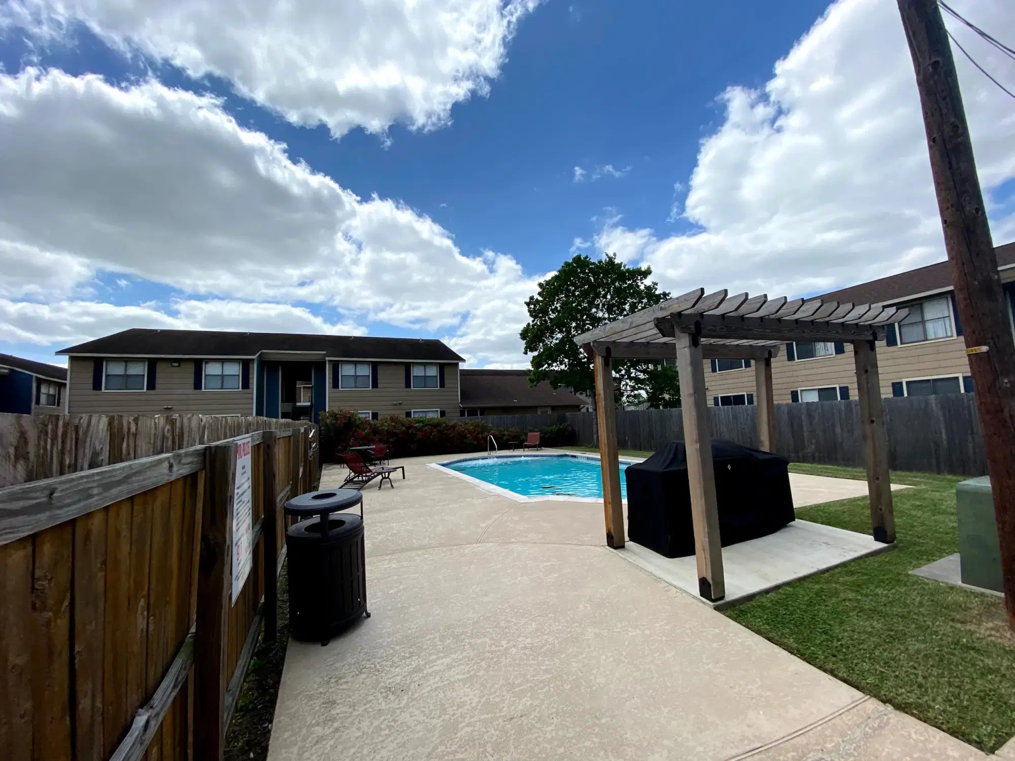 Eastgate Apartments, College Station – Exterior