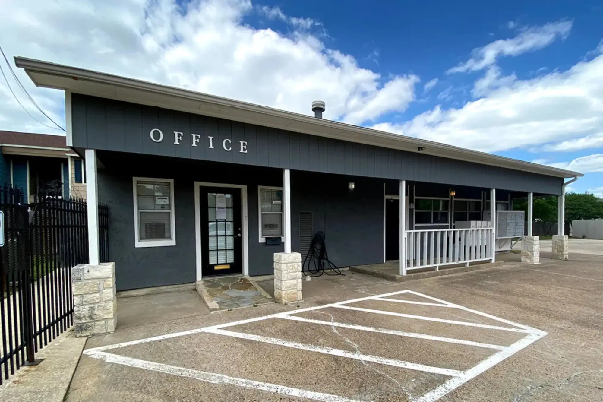 Eastgate Apartments, College Station – Exterior