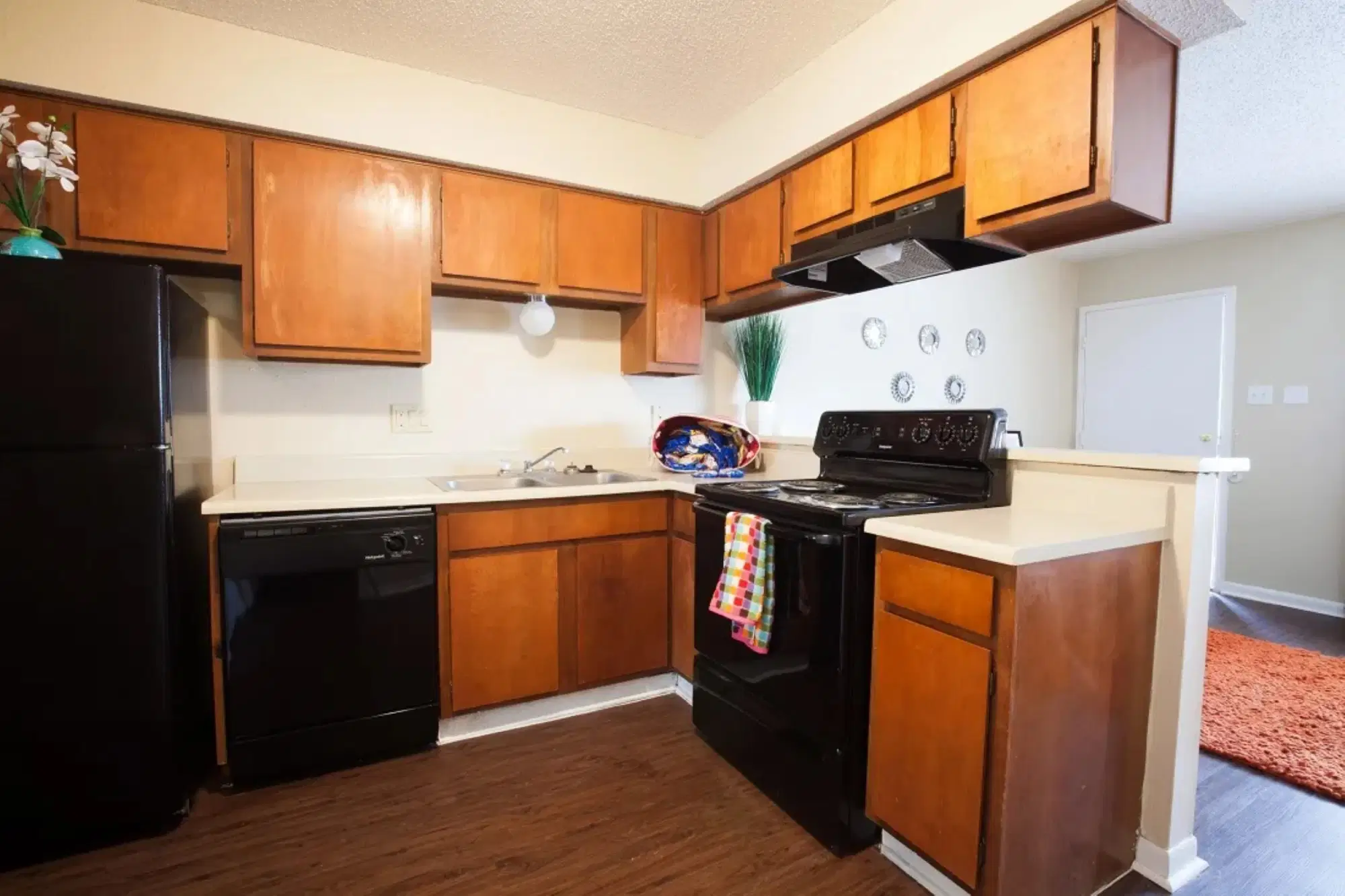 Eastgate Apartments, College Station – Kitchen