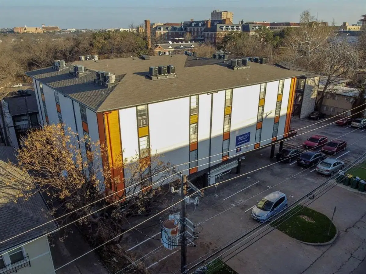 University Quarters, Austin – Exterior