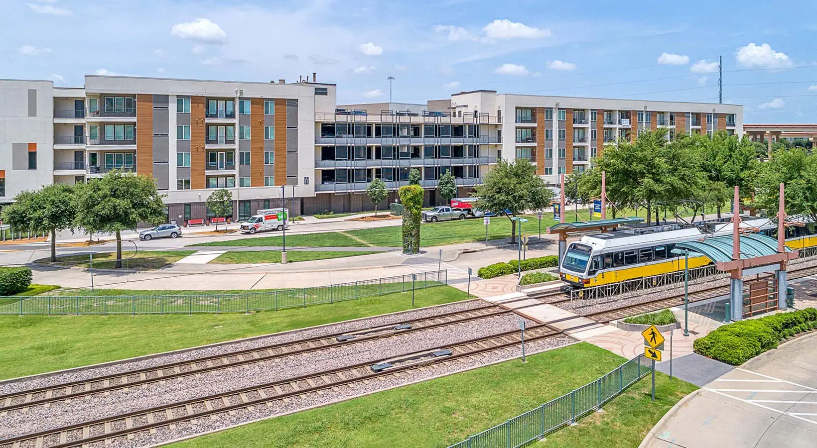 Axis 110, Richardson – Exterior