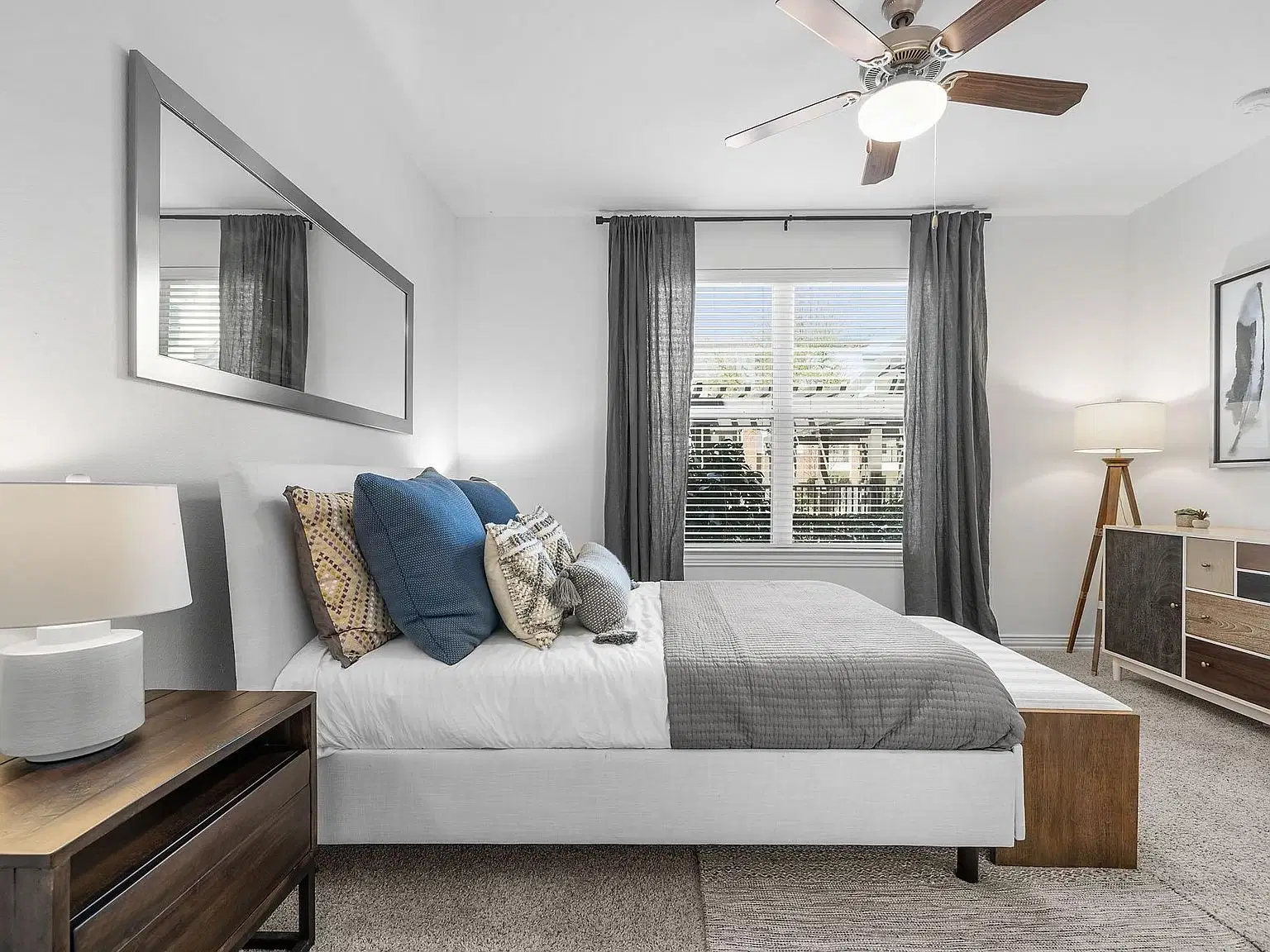 Gateway Crossing Apartments, Plano – 1 Bed 1 Bath