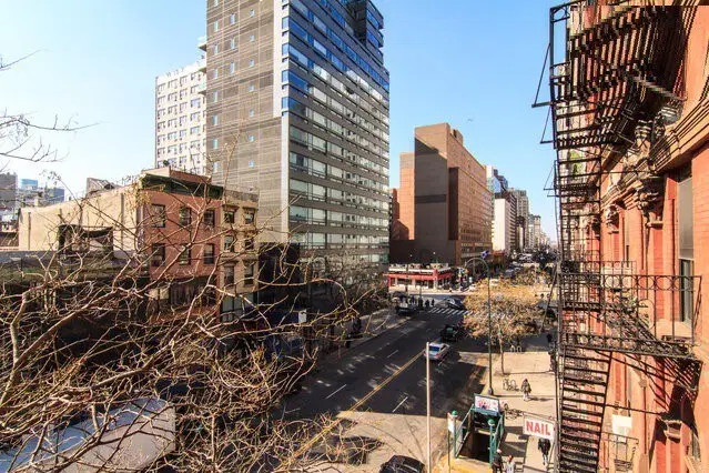 Urban 14, New York – Exterior