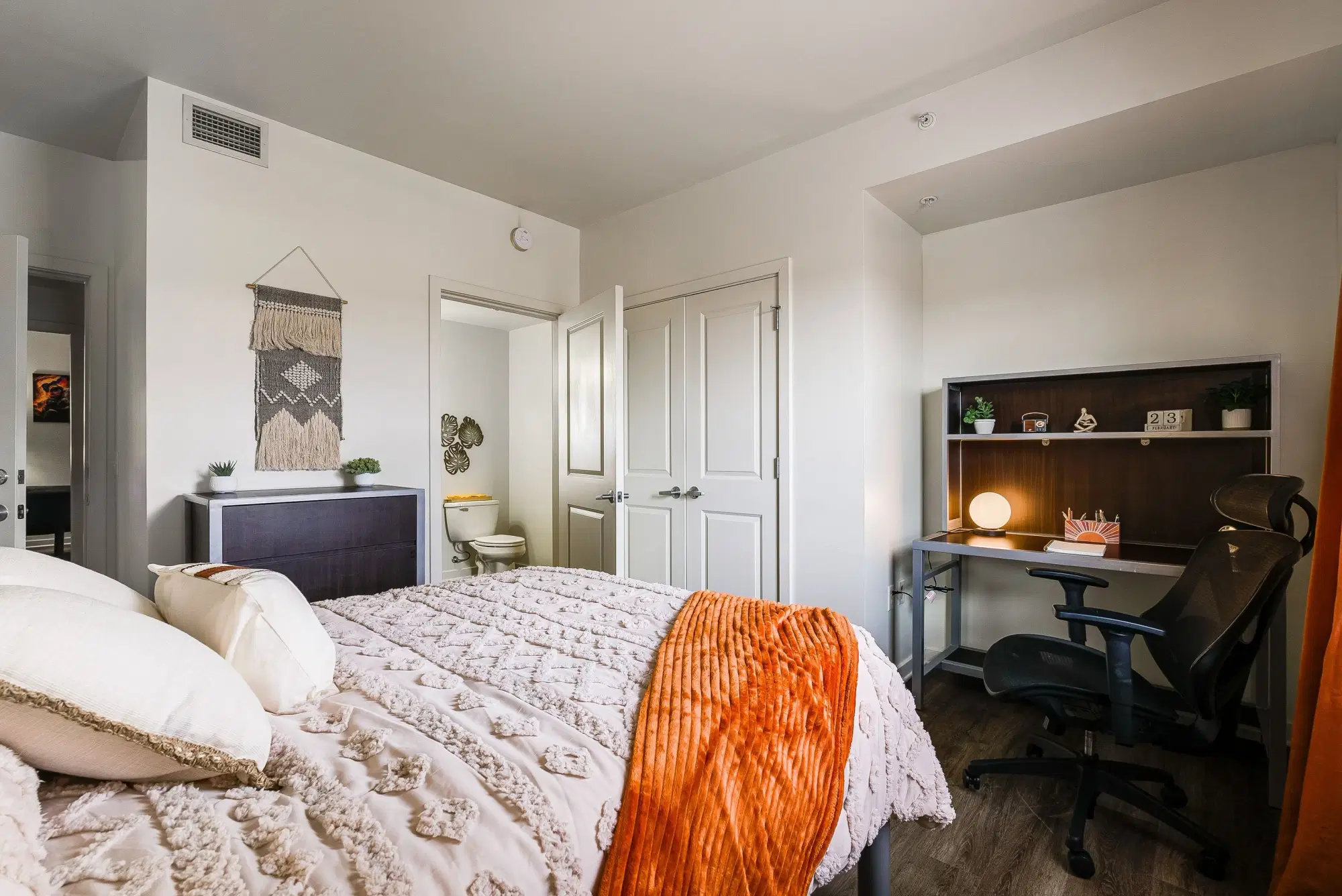 865 East, Harrisonburg