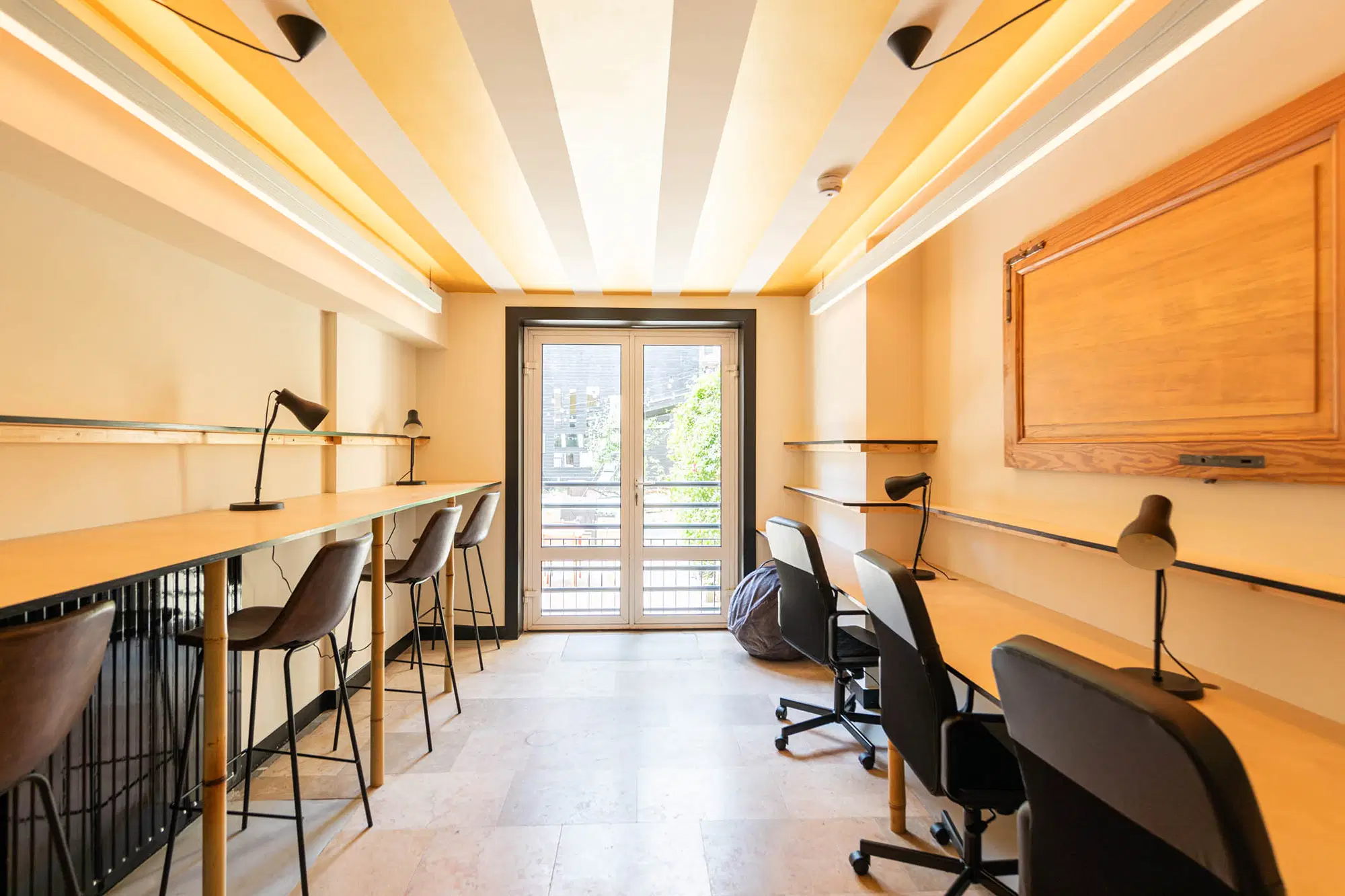 Columbia 1480, Washington DC – Common Area