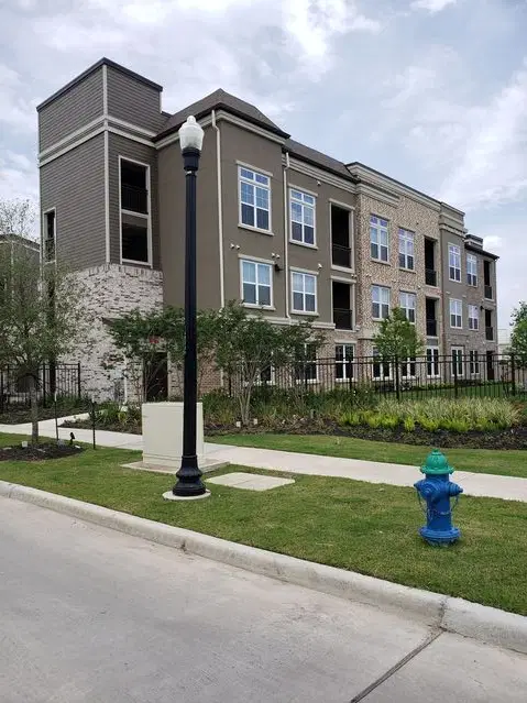 Orleans At Fannin Station, Houston – Exterior