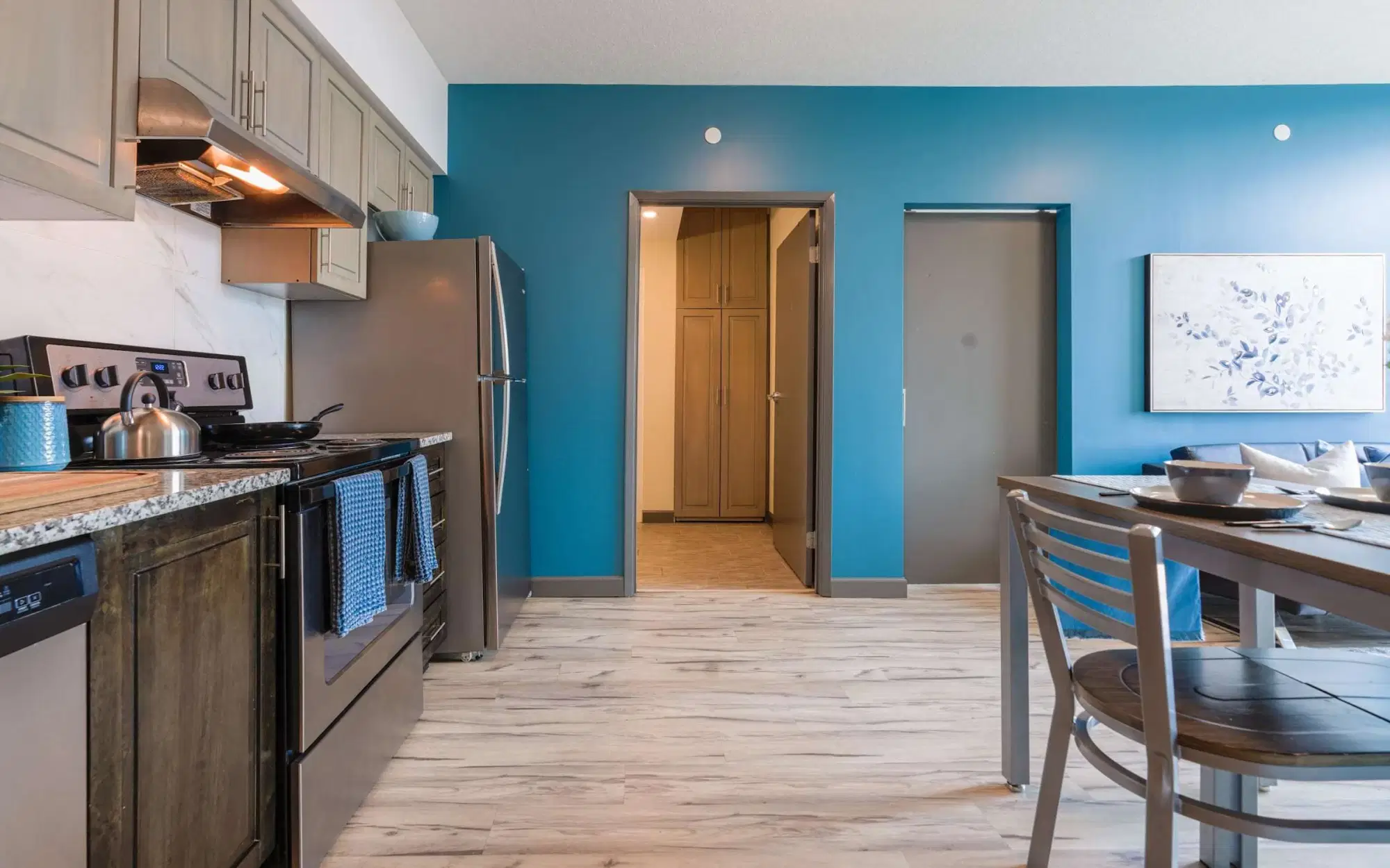 131 University, Waterloo – Kitchen