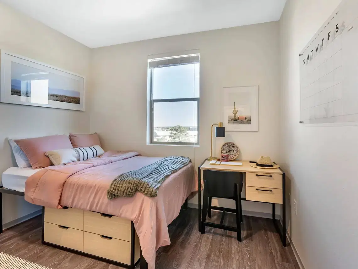 Yugo Flagstaff Central, Flagstaff – 4 Bed, 4 Bath Plus