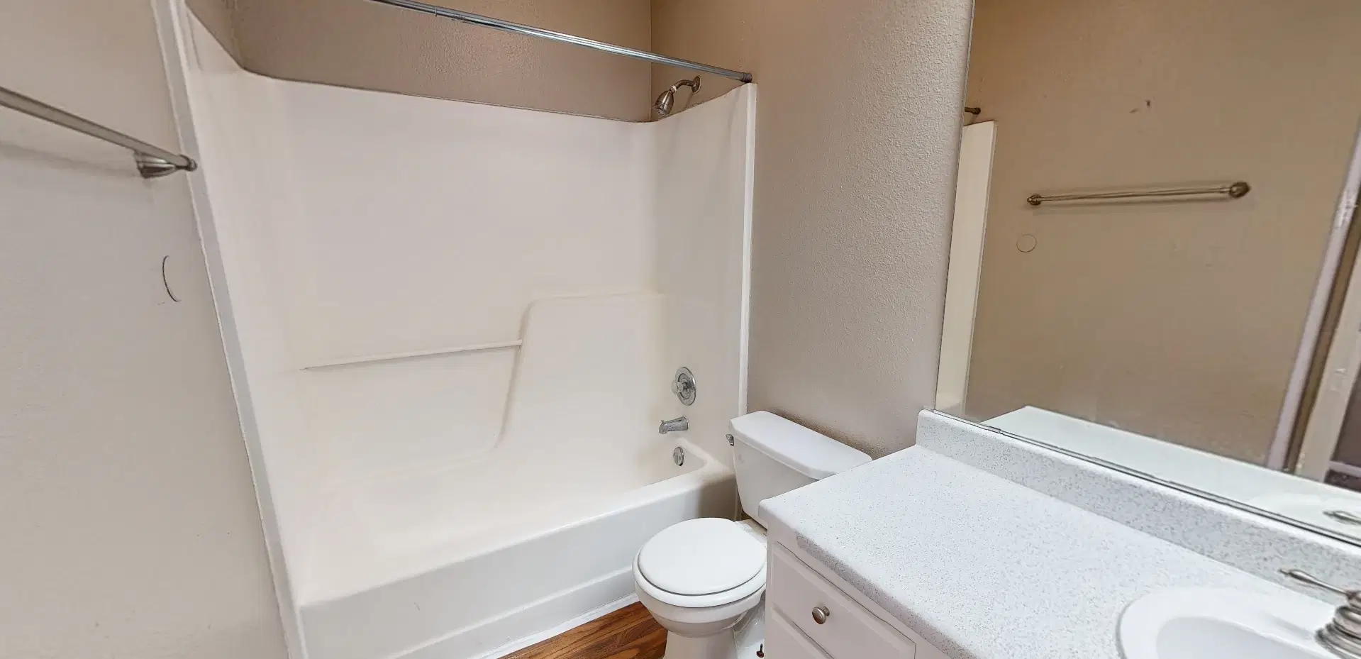 Richland Apartments, San Antonio – 2 Bed 2 Bath