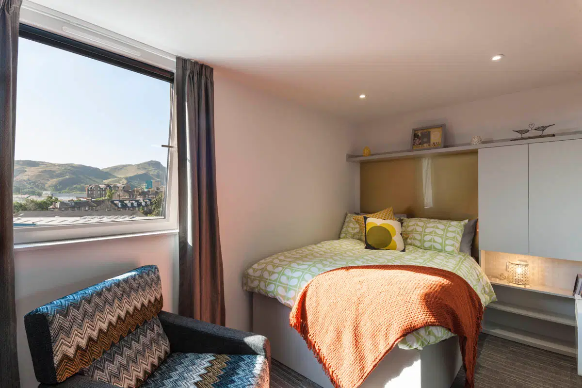 New Park, Edinburgh – Studio Apartment Gold