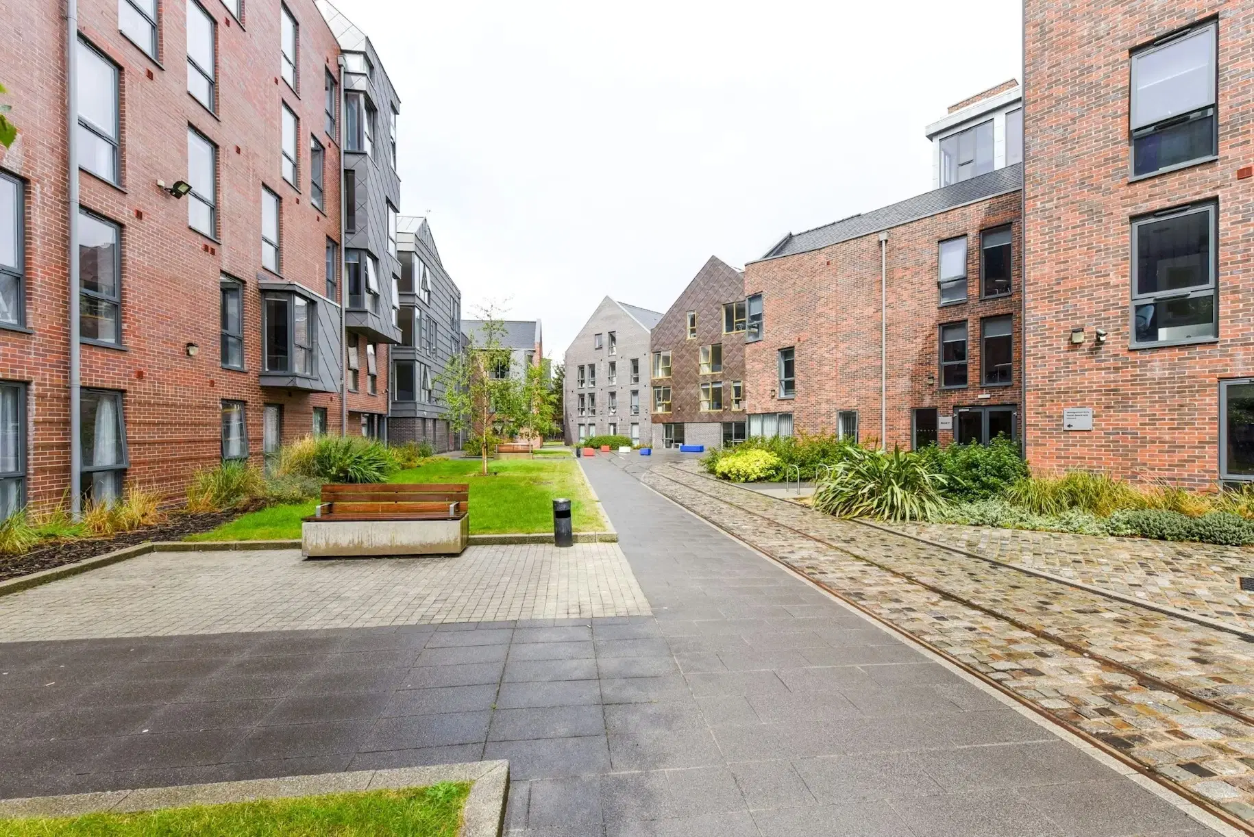 Tramways, Chester – Exterior