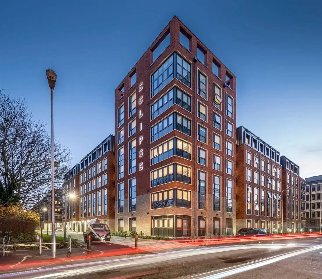 Collegiate Eclipse, Cardiff – Exterior
