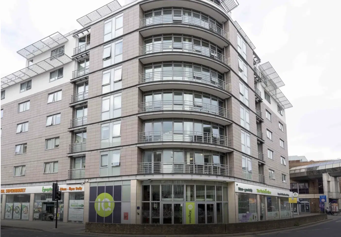 iQ Kingston, Kingston upon Thames – Exterior