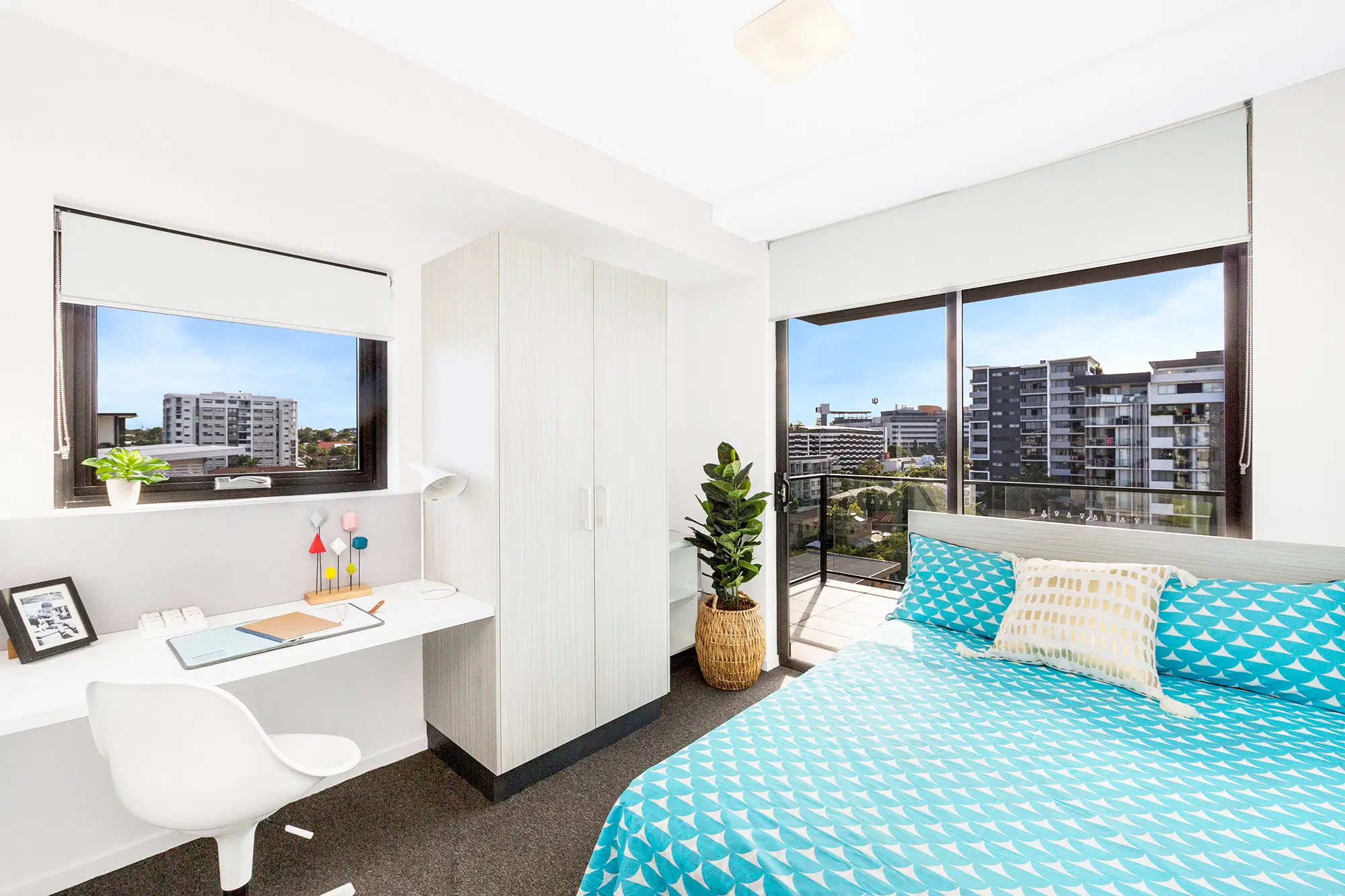 Scape Regent, Brisbane – 5 Bedroom Apartment With Balcony Low Floor