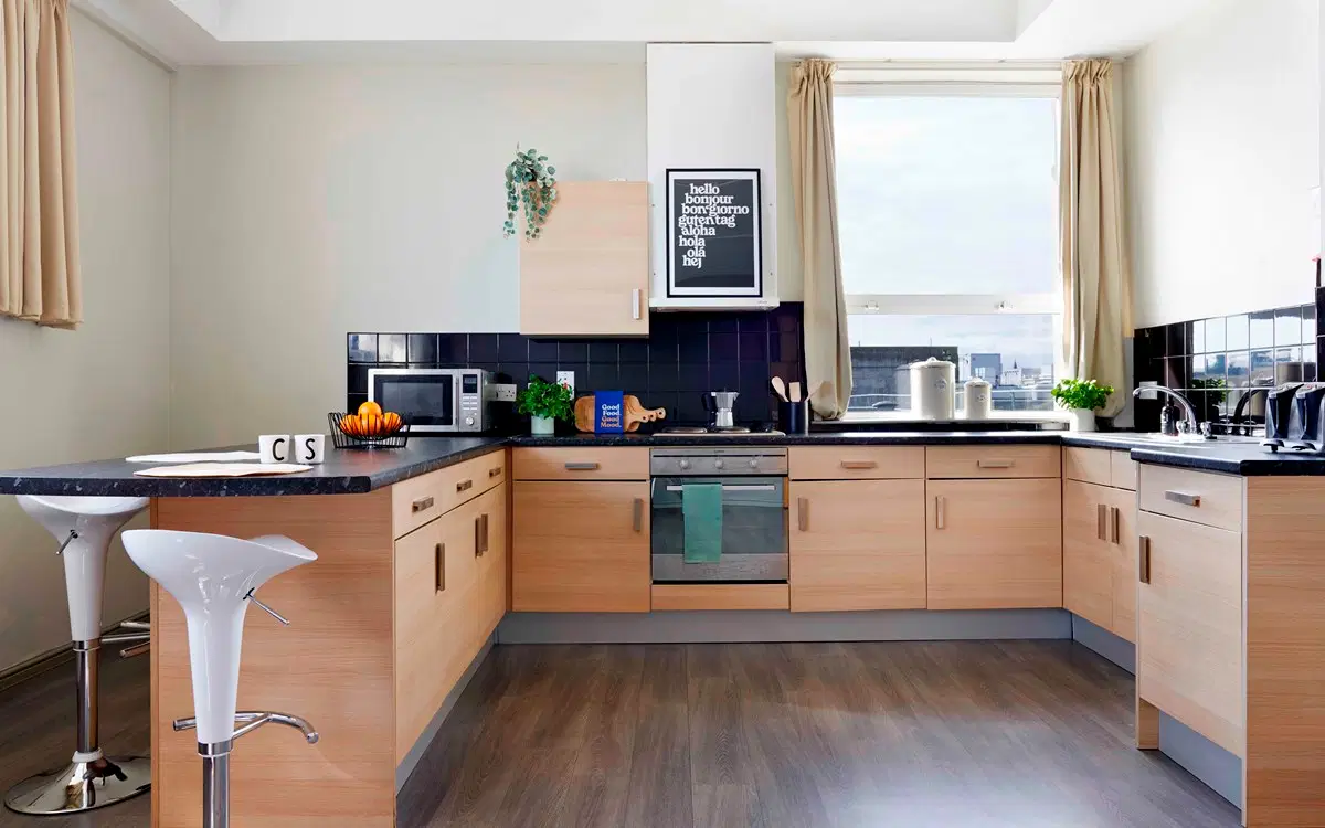 Central Point, Plymouth – Kitchen