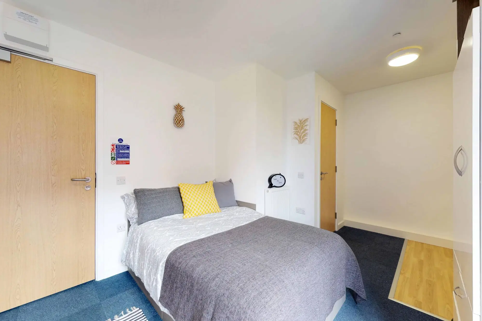 Haymarket, Edinburgh – Deluxe Studio