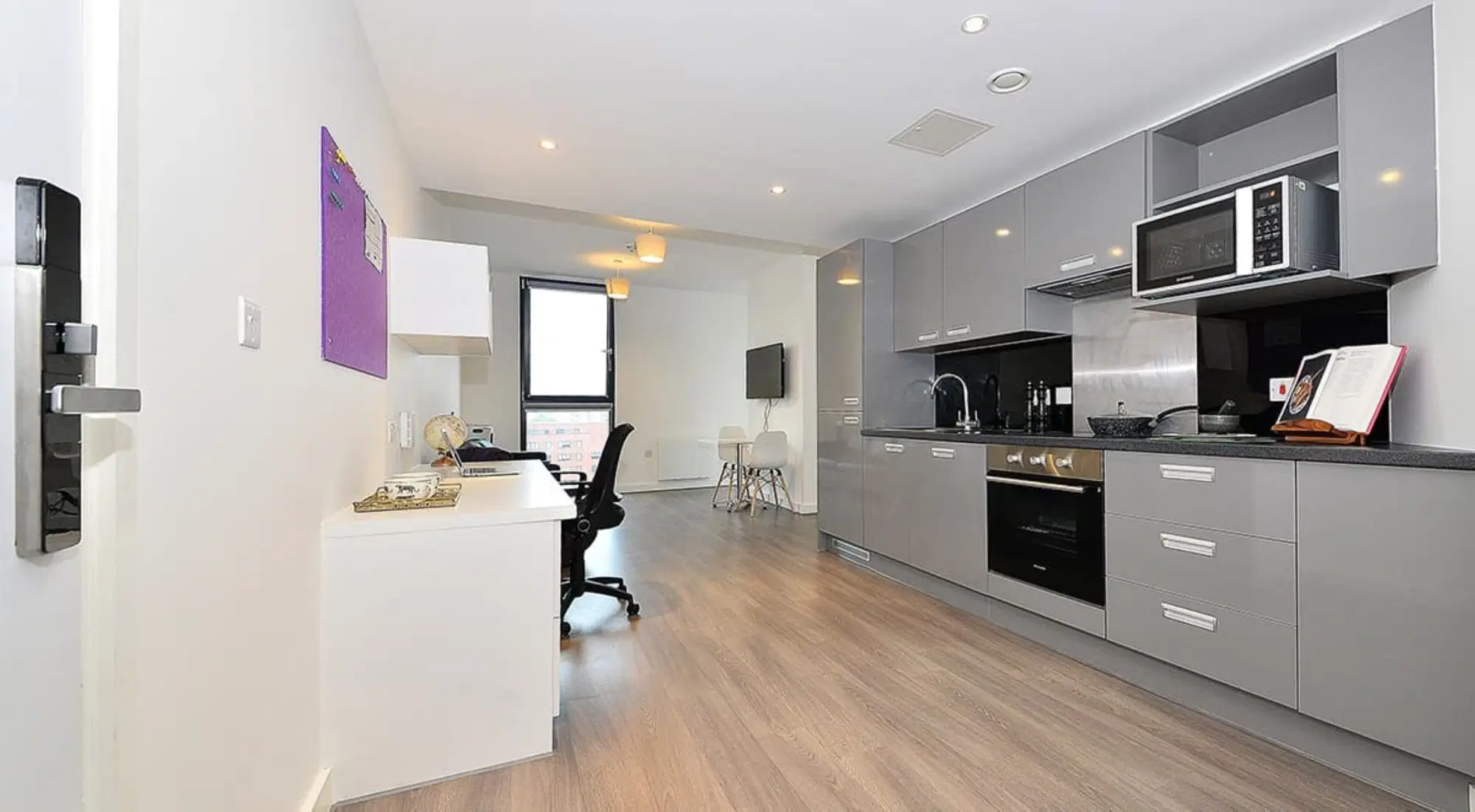 88 Bromsgrove House, Birmingham – Kitchen
