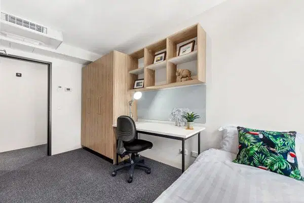 UniLodge South Bank, Brisbane – 6 Bedroom Multi-Share Apartment